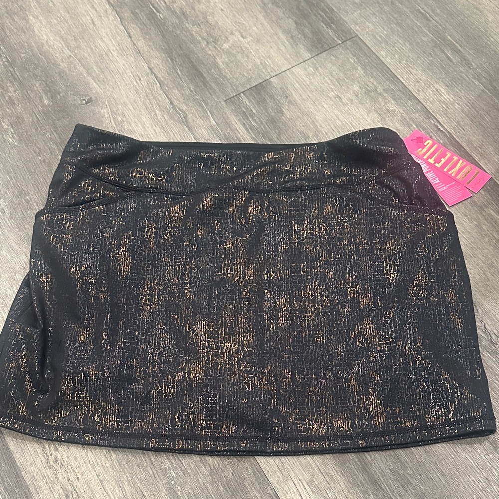 Lilly Pulitzer Black and Gold Textured Skort NWT NEW